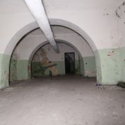w cieniu linii kolejowej 12